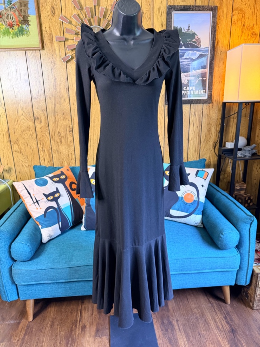 Dazy Goth Queen Ruffle V-Neck Maxi Dress with Flared Mermaid Hem